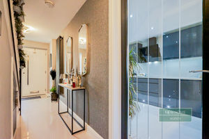 Photo 32- click for photo gallery